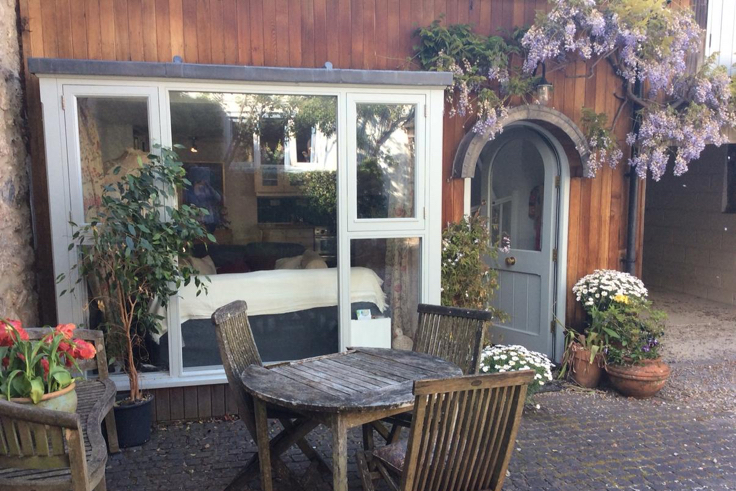 Cottage frontdoor